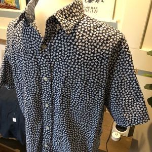 XL flowery short sleeve button down